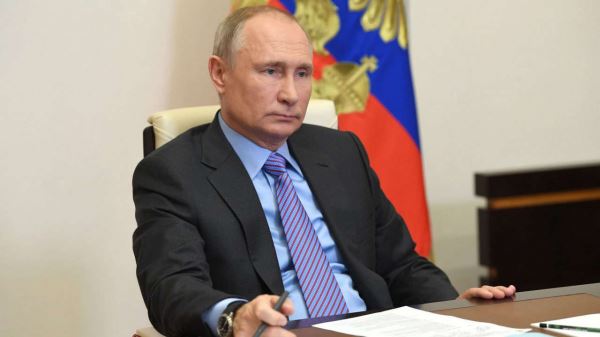 <br />
                    Путин утвердил штрафы за дискредитацию работы госорганов за границей<br />
                