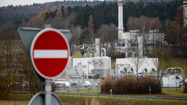 Глава МИД Австрии выступил против эмбарго на поставки газа из РФ
